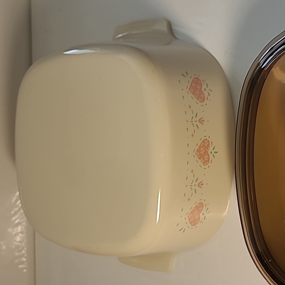 Vintage corningware pink heart pattern A-2-B. A-3-B one pyrex lid - Picture 3 of 7